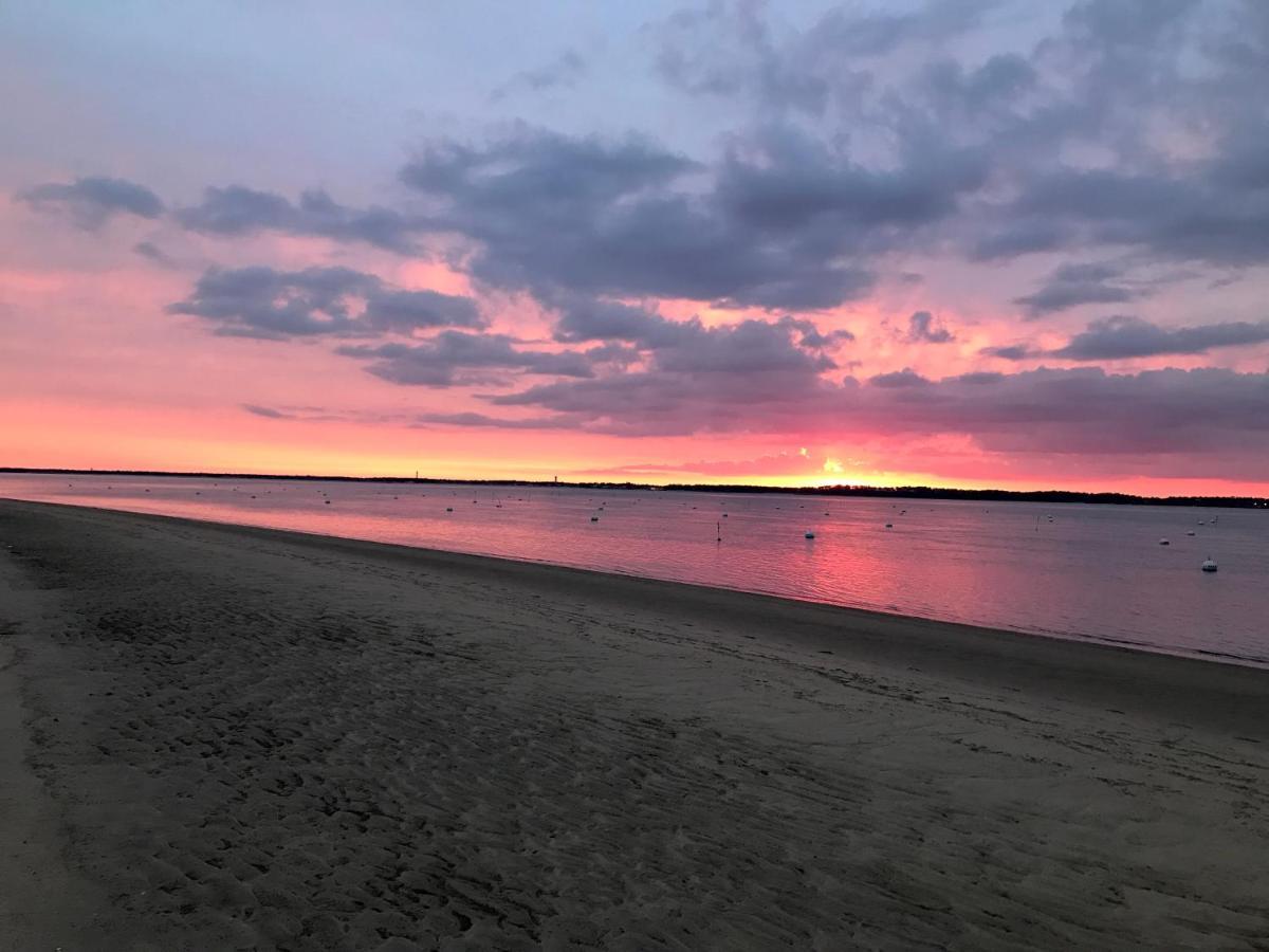Appartement Les Pieds Dans L Eau Acces Direct Plage Pereire, Parking Gratuit ,Wifi Arcachon Buitenkant foto
