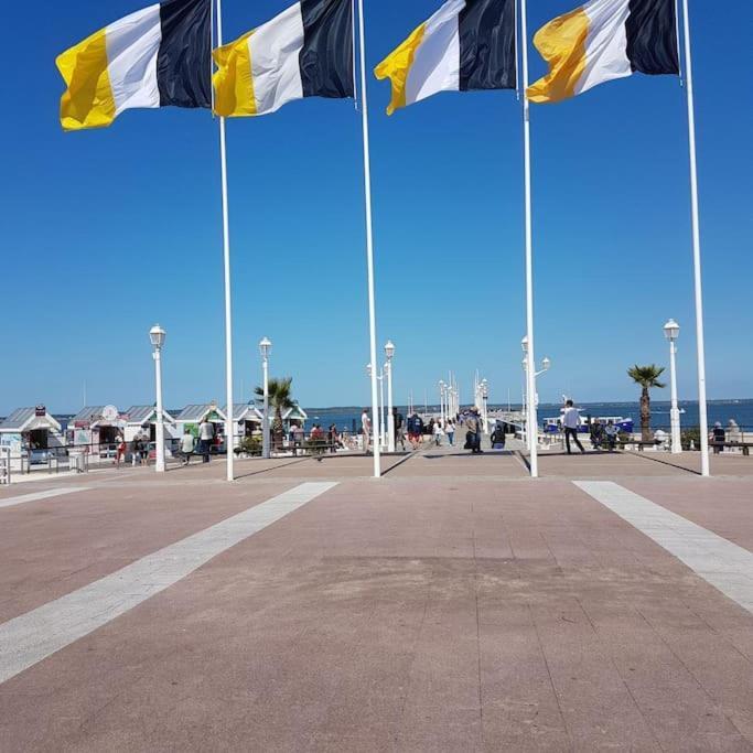 Appartement Les Pieds Dans L Eau Acces Direct Plage Pereire, Parking Gratuit ,Wifi Arcachon Buitenkant foto